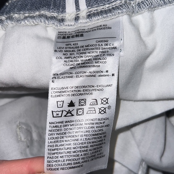 Levi’s Strauss Signature Striped Wide Leg Crop Plus Size Casual Pants - Picture 9 of 9